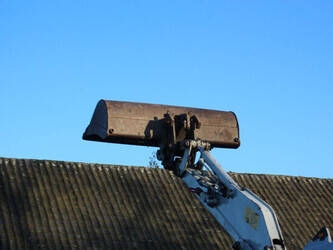 2011-takeuchi-tb016-1415217-45416216