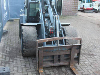 2012-giant-v881t-1415222-45416308