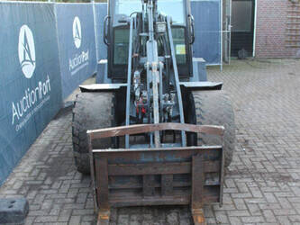 2012-giant-v881t-1415222-45416309