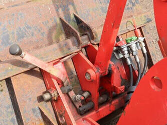 2009-macks-227-1415226-45416424