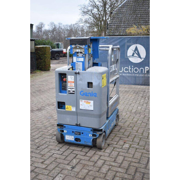 2015 Genie GR-15-45416770