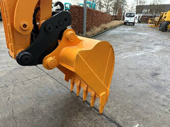 2018-hyundai-r60vs-1415242-45416933