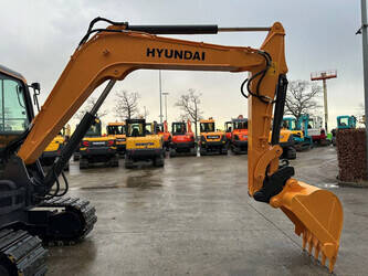 2018-hyundai-r60vs-1415242-45416937