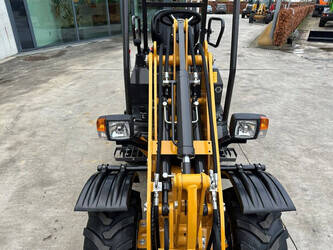 2025-wolf-mini-750-1415248-45417197