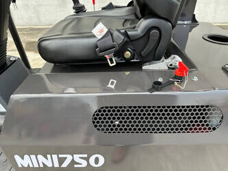 2025-wolf-mini-750-1415248-45417217