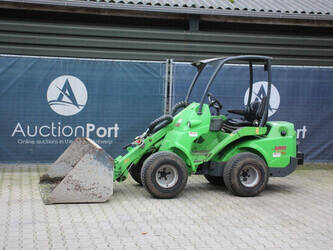 Image de CHARGEUSES SUR PNEUS 2017 Avant 630