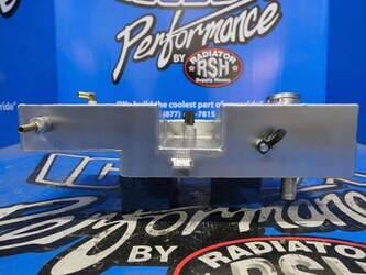 صورة ل Radiator - Aluminum ستيرلينج جديد