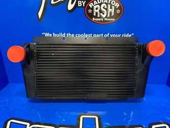 Image de Refroidisseur d'air de suralimentation Charge Air Cooler International New