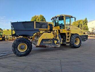 صورة ل ماكينات إصلاح الطرق بوماج RS 500 للبيع في الصّين