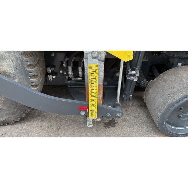 BOMAG BF 300 P-2-45420363