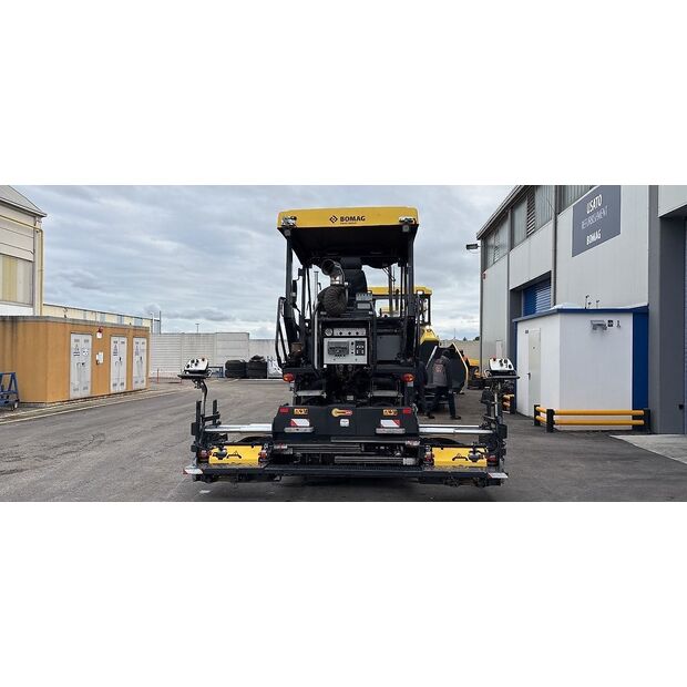 BOMAG BF 300 P-2-45420369