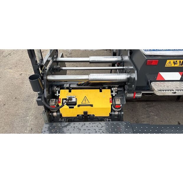 BOMAG BF 300 P-2-45420372