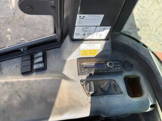 2019-hitachi-zw75-1416650-45420749