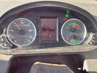 2019-hitachi-zw75-1416650-45420753