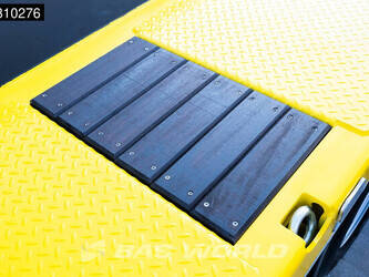 nukte-trailer-others-1412255-45421630