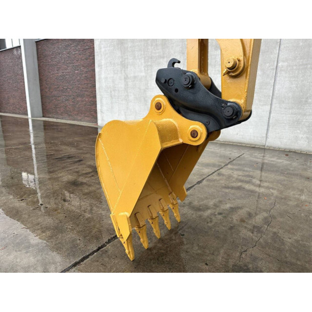 2017 Caterpillar 305.5E2-45422180