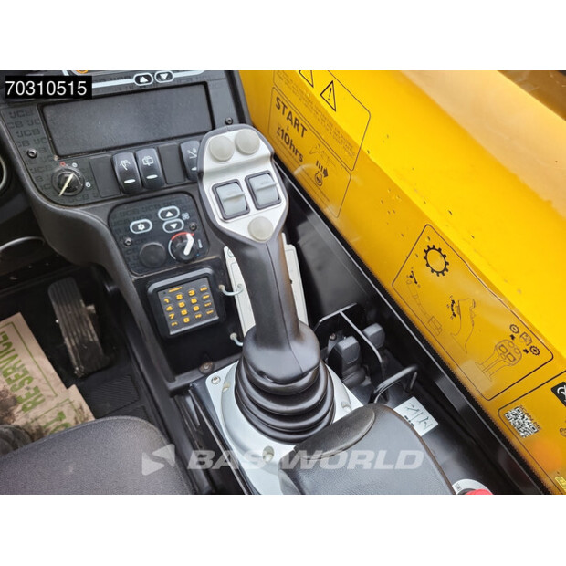 2023 JCB 540-170-45422452