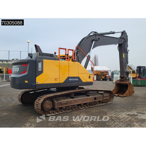 2017 فولفو EC300EL-45422501