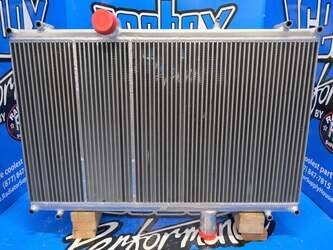 صورة ل Radiator - Aluminum Radiator - Aluminum بيتربلت جديد