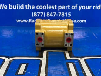 صورة ل مبردات الزيت كاتربيلر جديد