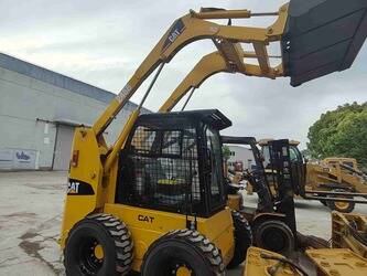 2023-caterpillar-246b-45424925