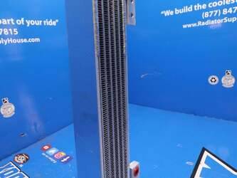 صورة ل مبردات الزيت كاتربيلر جديد