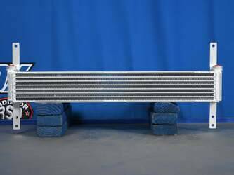 صورة ل قطع الغيار مبردات الزيت كاتربيلر جديد