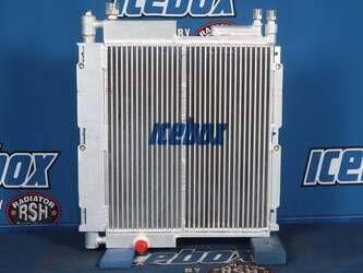 صورة ل قطع الغيار مبردات الزيت كاتربيلر جديد