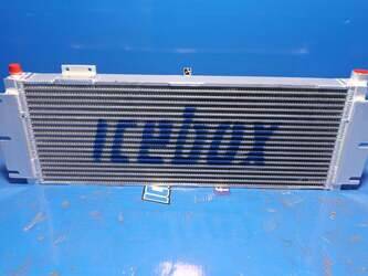 صورة ل مبردات الزيت جون دير جديد