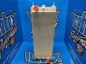 صورة ل Radiator - Aluminum جون دير جديد