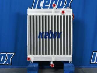 صورة ل مبردات الزيت جون دير جديد