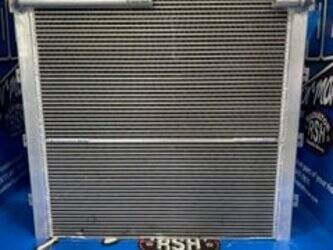 Image de Refroidisseur d'huile Oil Cooler Doosan New