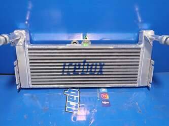 Image de Refroidisseur d'huile Oil Cooler SKYTRAK New