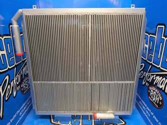 Image de Refroidisseur d'huile Oil Cooler KOBELCO New