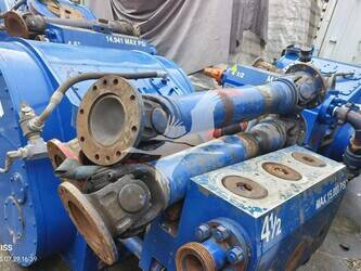 2010-spm-oil-gas-tws2250-45437584