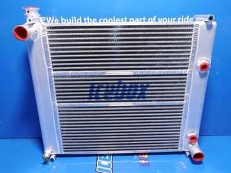 صورة ل Radiator - Aluminum Radiator - Aluminum هايستر جديد