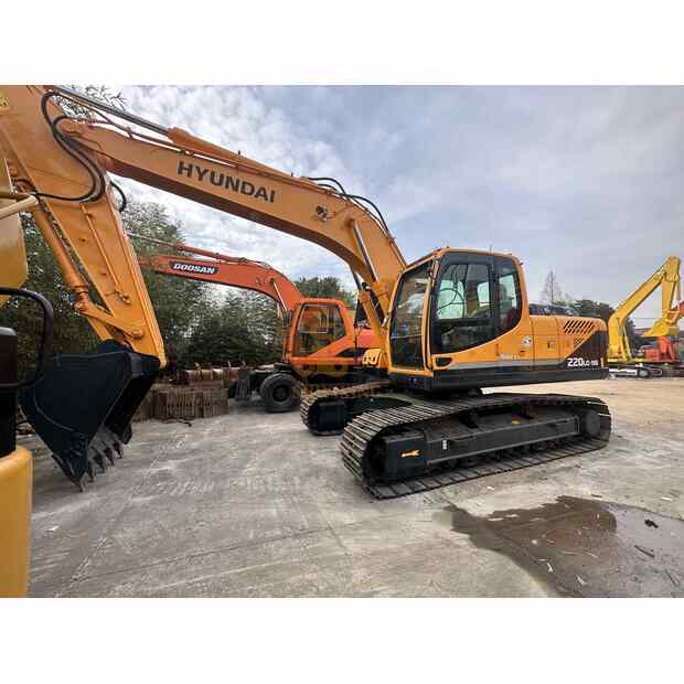 2022 Hyundai 220-9S-45440872