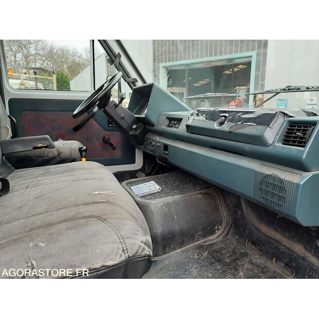 1999 Renault B110-45440961