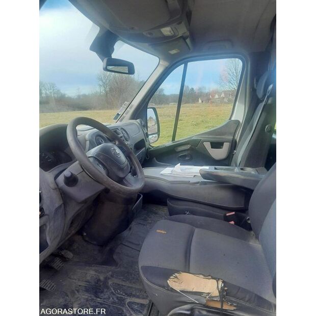 2015 NISSAN NV400-45440984