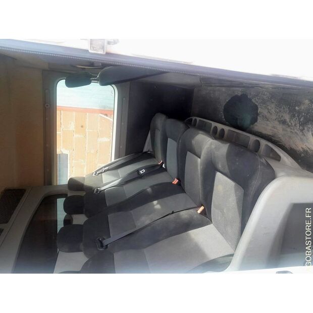 2015 NISSAN NV400-45440985