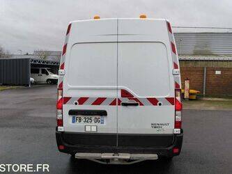 2018-renault-master-1422538-45441077