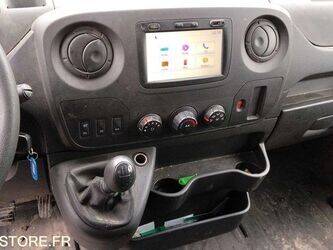 2018-renault-master-1422538-45441082