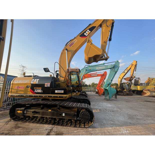 2022 Caterpillar 320D-45441638