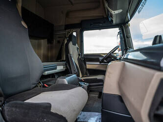 2018-man-tgx-18-460-1423227-45442362