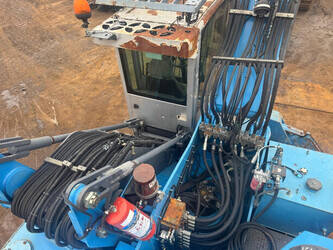 2011-fuchs-mhl-335-1423250-45444110