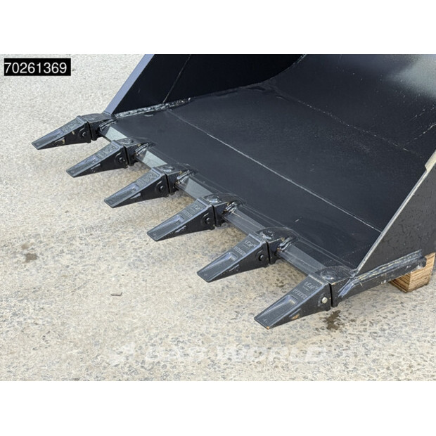 2024 CW30 1400MM - CW30 - 711kg -1136 LTR-45444224