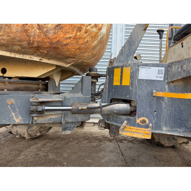 2011 تيريكس TA6S-45444325