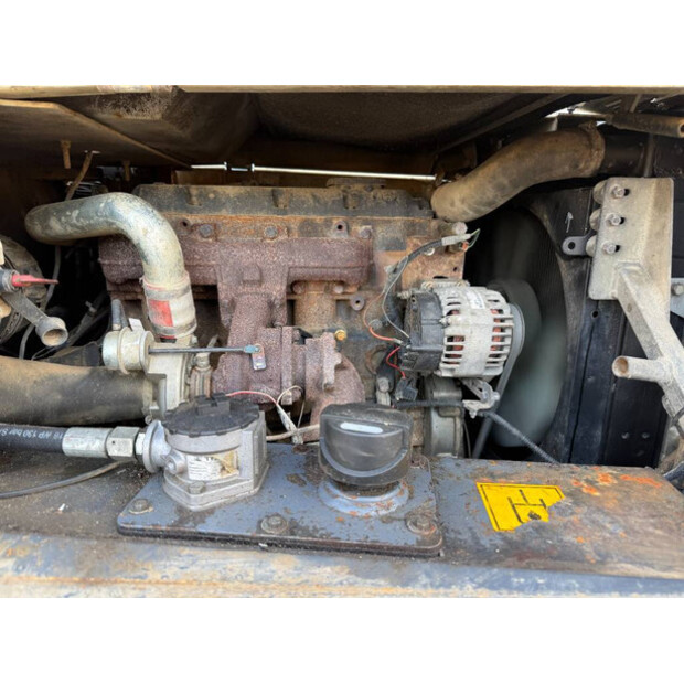 2011 تيريكس TA6S-45444330