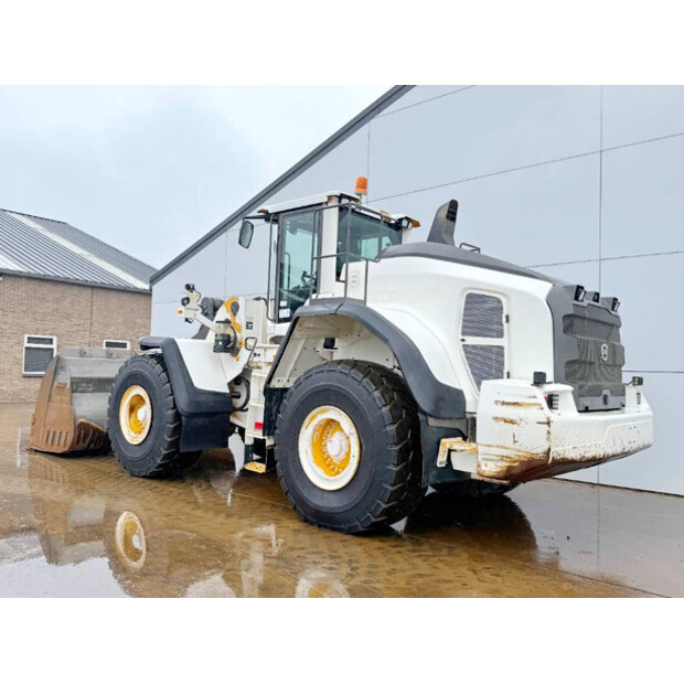 2015 فولفو L180H-45444353