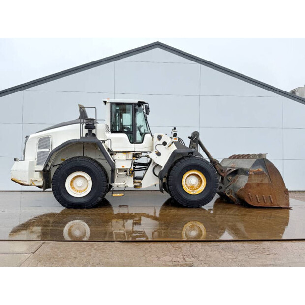 2015 فولفو L180H-45444356